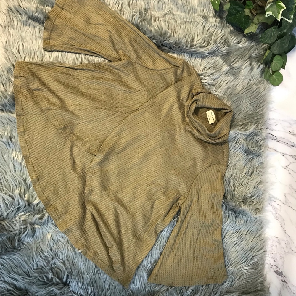 OLIVE WAFFLE MATERIAL TOP - Picture 7 of 8